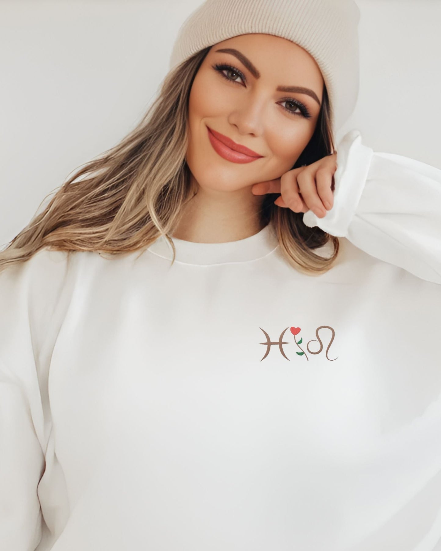 Custom Zodiac Love Sweatshirt with embroidered heart-flower design. Perfect for couples as a personalized Valentine’s Day gift. Celebrate your love in style!